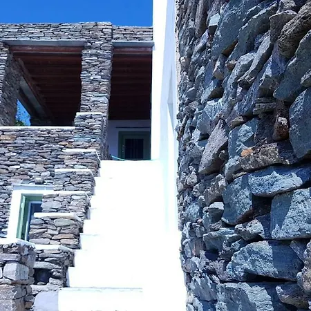 Cycladic Vineyard House